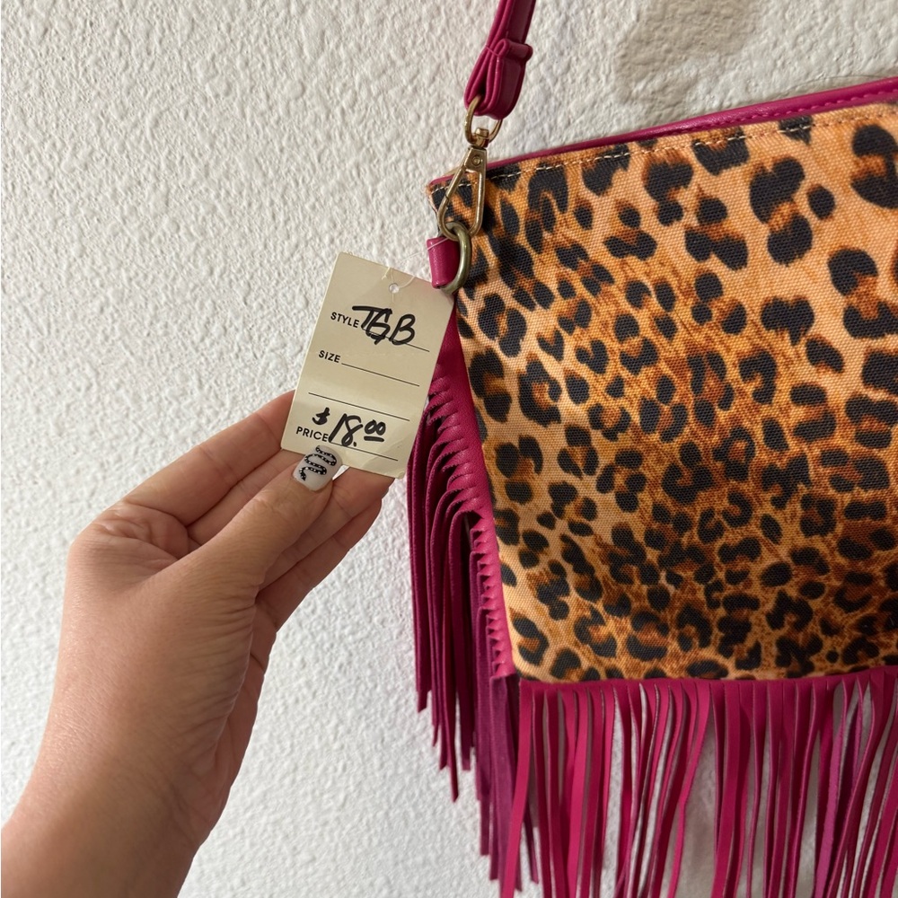 Leopard Print Fringe Shoulder Bag - Picture 3 of 4